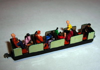 Bild vom Modell eines offenen Personenwagens der Dresdner Parkeisenbahn