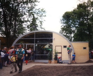 Bild Eröffnung des neuen Bahnhofs Am Straßburger Platz, zur 50-Jahr-Feier im Jahr 2000