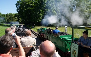 Parallelfahrt mit Dampfloks zum Ehemaligentreffen